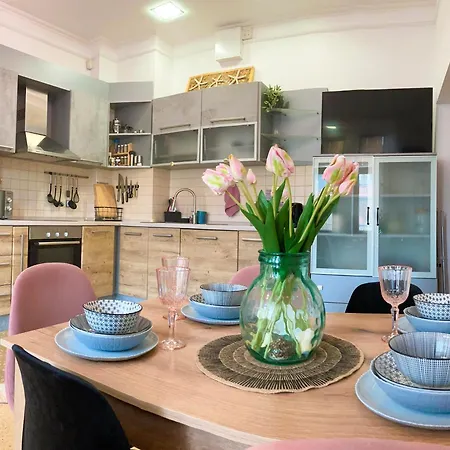 Two Bedroom -welcome To Burgas- Location, Station, Main Walking Street, Sea Garden, Near The Апартаменты
