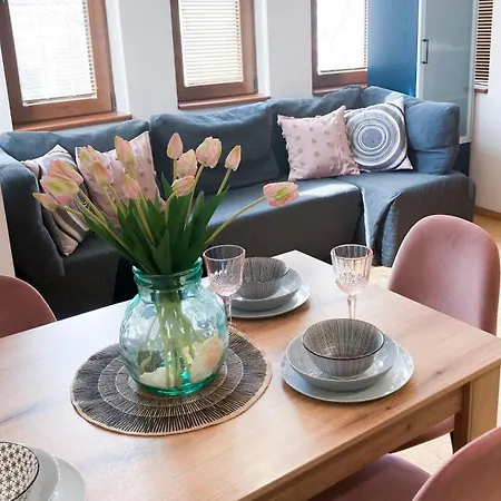 Apartament Two Bedroom - Alexandrovska - Location - Bus, Train And Marine Stations, Next To Sea Garden And Burgas