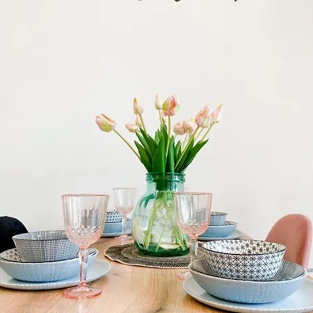 Two Bedroom - Alexandrovska - Location - Bus, Train And Marine Stations, Next To Sea Garden And Apartamento Burgas