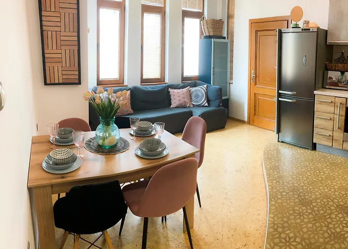 Two Bedroom - Alexandrovska - Location - Bus, Train And Marine Stations, Next To Sea Garden And * Бургас