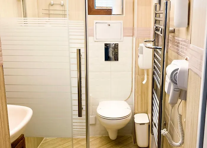 Two Bedroom - Alexandrovska - Location - Bus, Train And Marine Stations, Next To Sea Garden And