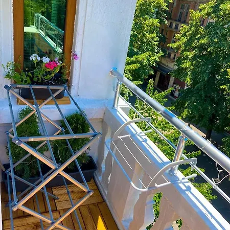 Two Bedroom - Alexandrovska - Location - Bus, Train And Marine Stations, Next To Sea Garden And Apartman Burgasz