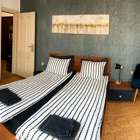 Two Bedroom - Alexandrovska - Location - Bus, Train And Marine Stations, Next To Sea Garden And Apartman *